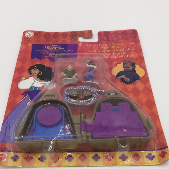 Disney Hunchback Notre Dame Once Upon Time Locket - Picture 3 of 8